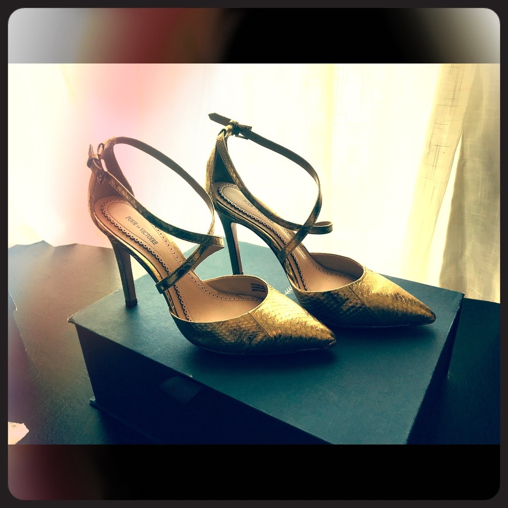Rose Gold Pointy Sandals